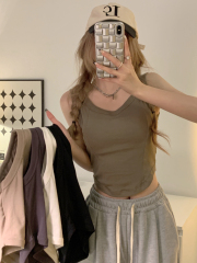 Real shot of pure slinging vest for women with summer beauty in the back and outerwear design-sensory top with chest pad