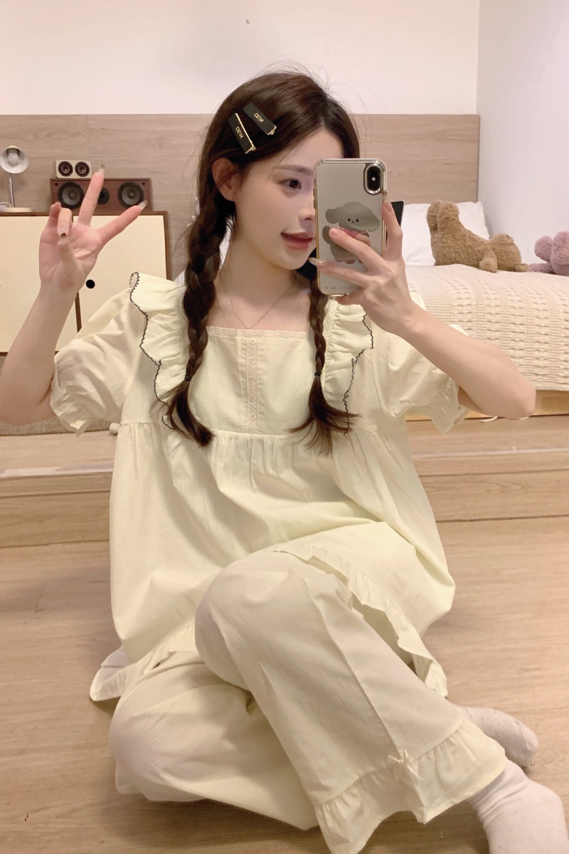 Real shot Korean version of sweet, fresh, loose, breathable pure cotton clean color short-sleeved trousers walking home clothing set