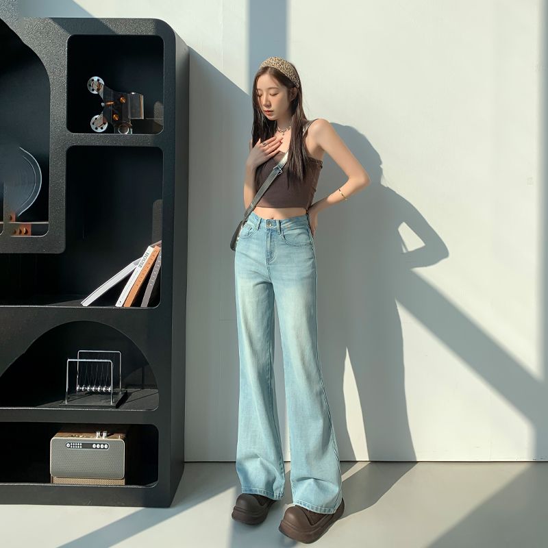 Real shot of 2025 spring fashion trend casual pants for women high waisted flared pants