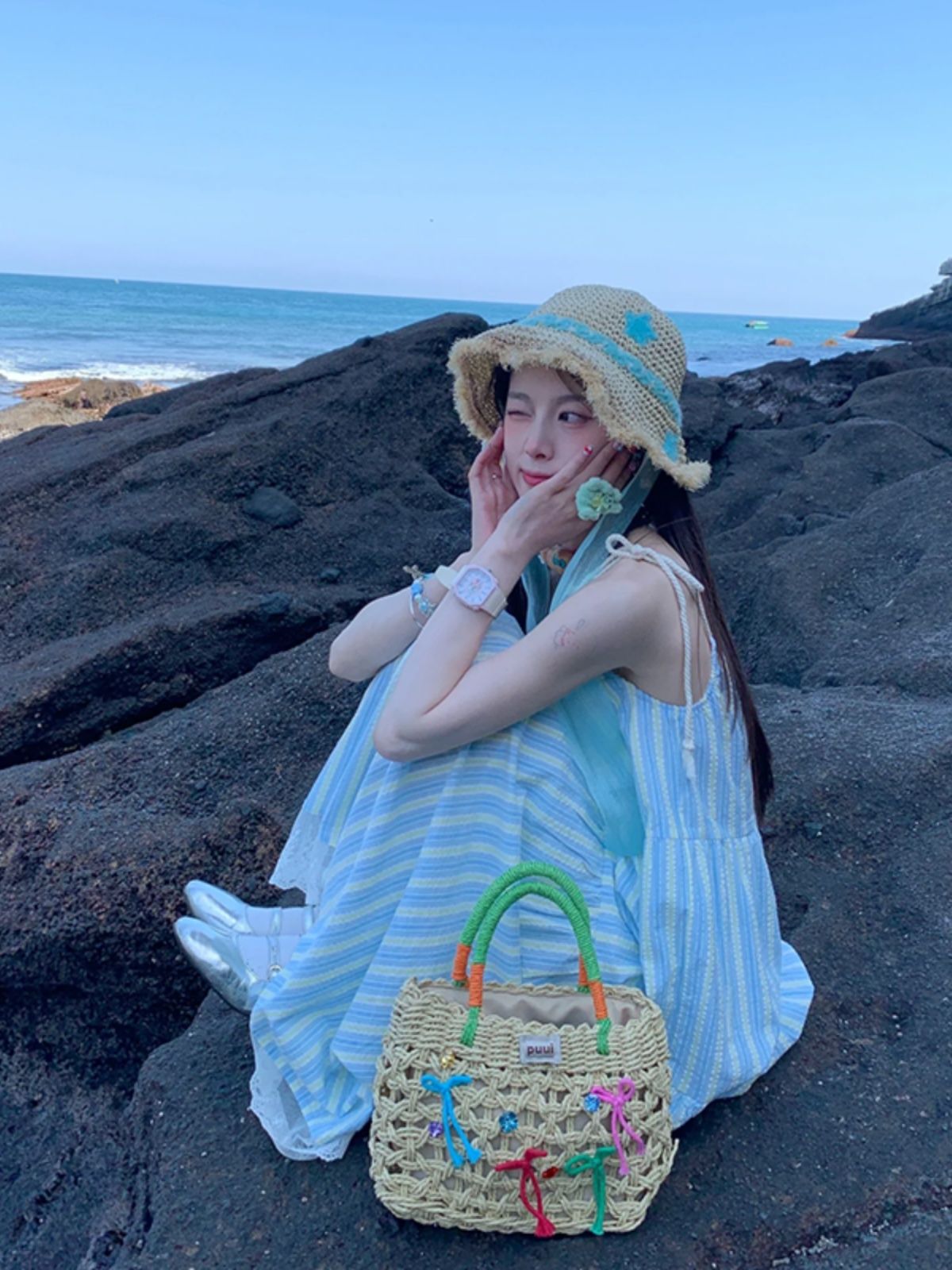 海邊度假條紋吊帶連衣裙子女2025夏季新款法式氣質寬鬆小個子長裙