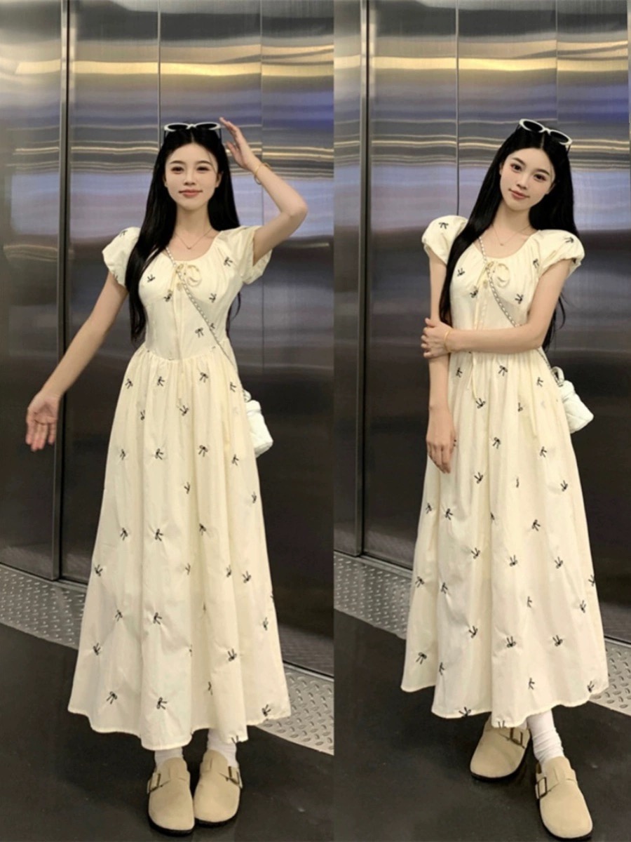 蝴蝶結印花系帶短袖連衣裙女夏季新款法式氣質露肩溫柔風顯瘦長裙