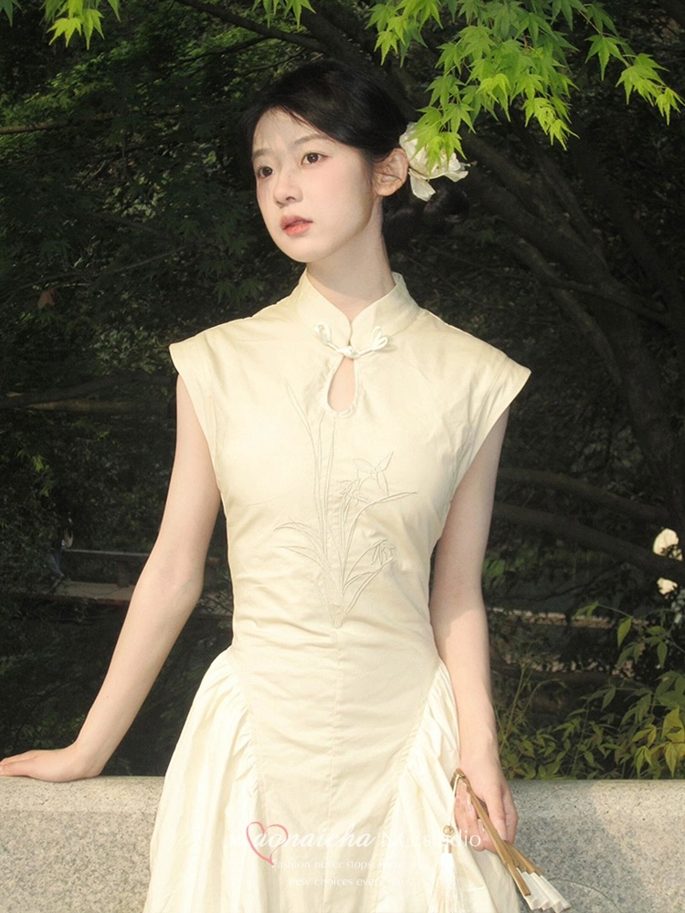新中式改良旗袍蘭花刺繡設計感連衣裙女夏季新款收腰顯瘦長裙