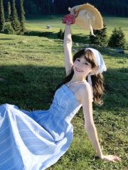 藍色格紋抹胸吊帶連衣裙女夏季法式高級感收腰顯瘦裙子