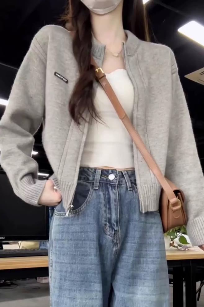 韓版灰色圓領長袖毛衣針織衫女秋季設計感小眾百搭短上衣外套