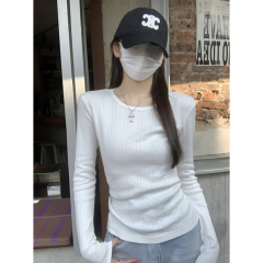 Real shot of the spring Korean version of the round neck slim fit and slim jacquard design versatile long-sleeved base top T-shirt