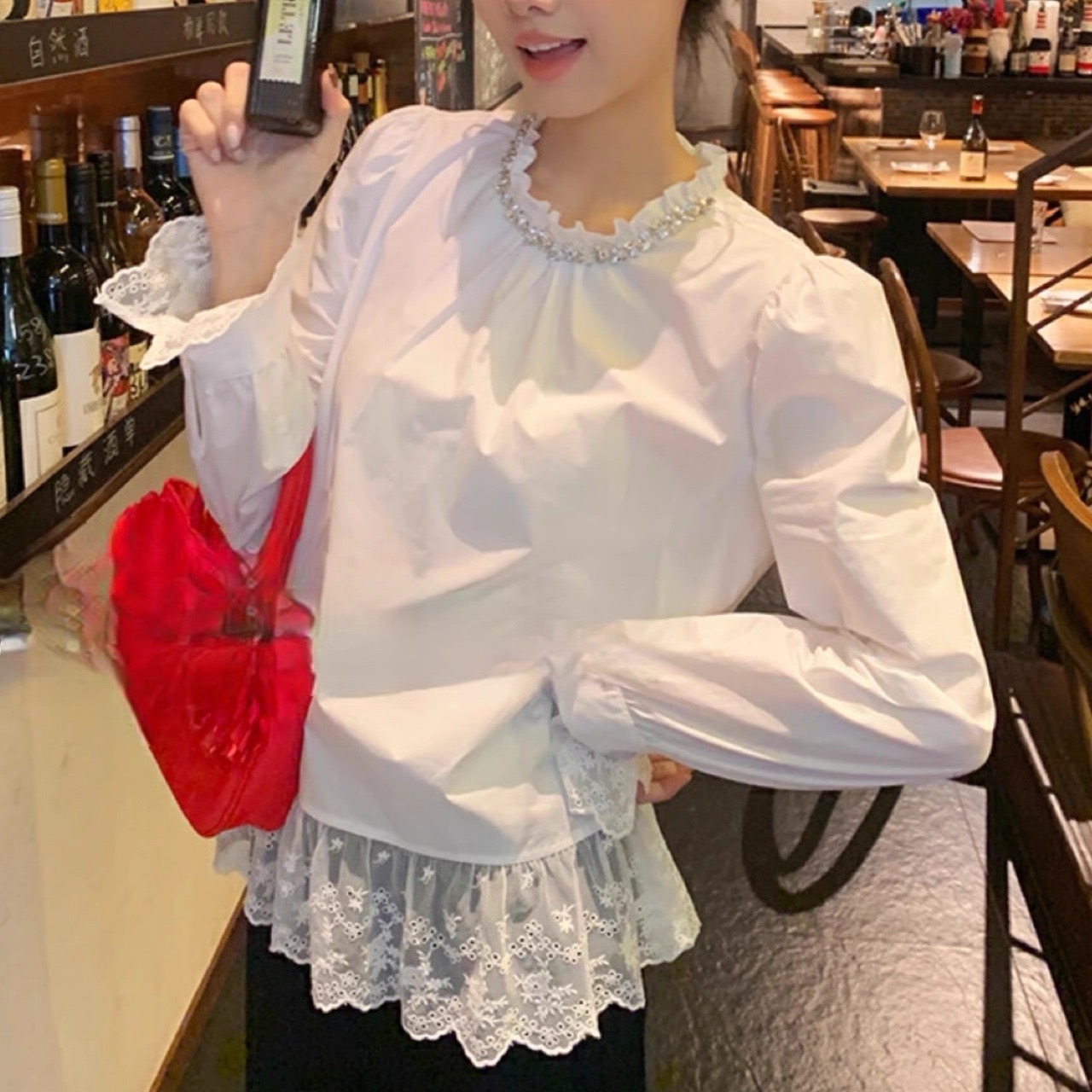 100% cotton Korean version heavy industry bead fake two-piece lace spliced ​​long-sleeved shirt for women's fashionable and unique tops