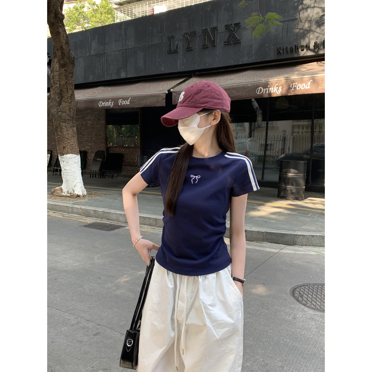 Real shot of spring and summer Korean version contrasting color front shoulder bar bow embroidery design pure cotton short-sleeved T-shirt top