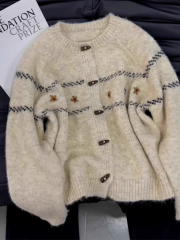 Loose retro sweater cardigan for women 2025 autumn and winter new round neck jacquard handmade flower knitted jacket