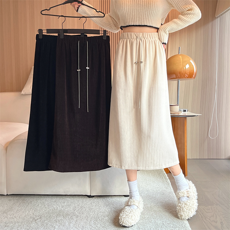 -Real shot of high-bullet corduroy thin chain versatile casual skirt for women