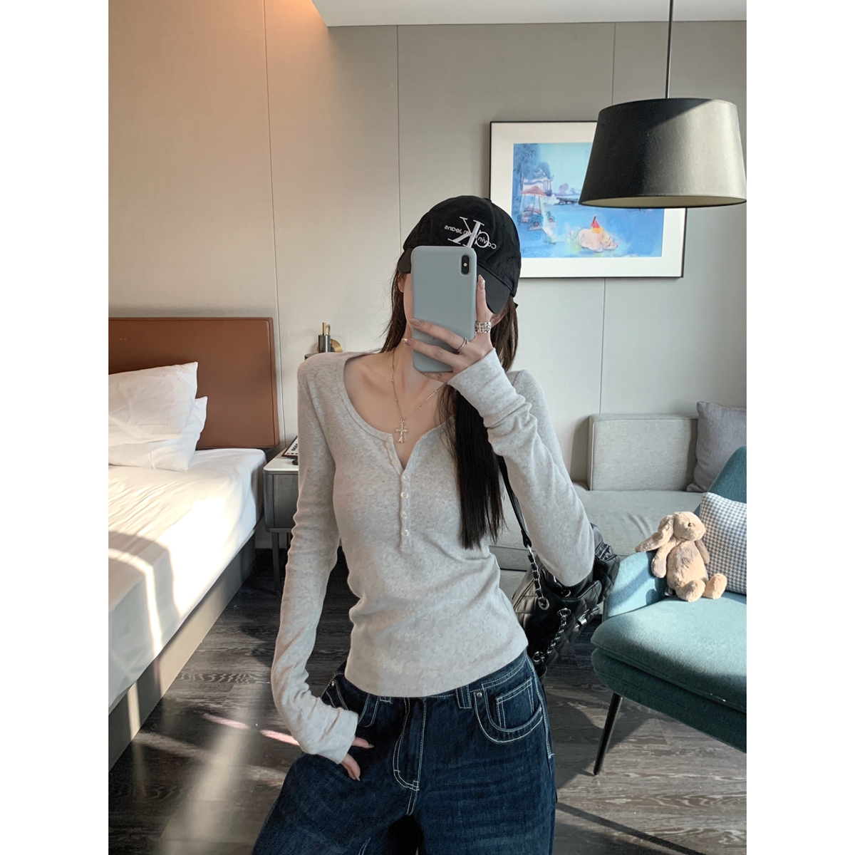 Real shot of the Korean style, simple, slim long-sleeved, long-sleeved, long-sleeved T-shirt top for women