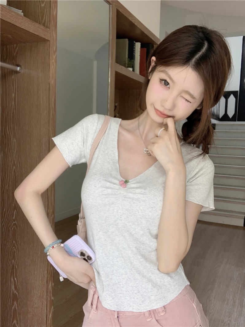 Real shot of new V-neck short top base shirt for women ruffle short sleeve T-shirt for women