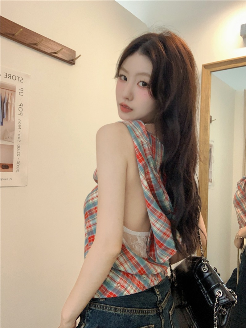 Real shot of lost Tokyo red plaid neck top female summer hot girl sleeveless hooded outside vest