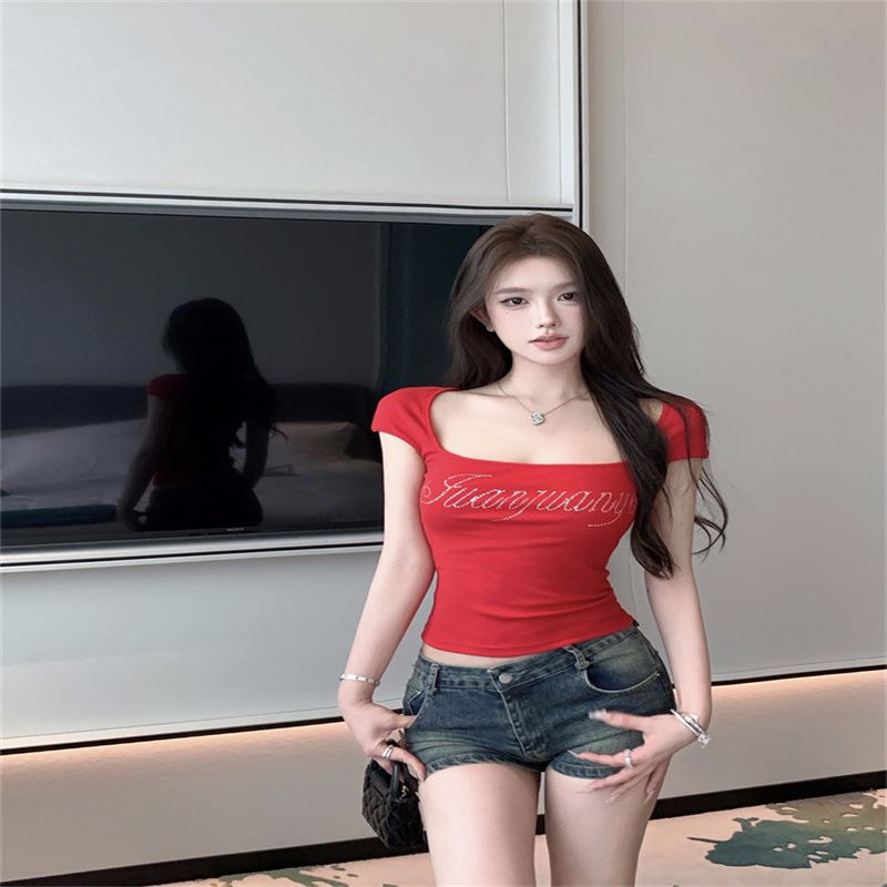 Pure and sweet hot girl sexy one-shoulder top for women in summer dopamine hot diamond square collar short-sleeved T-shirt unique and beautiful