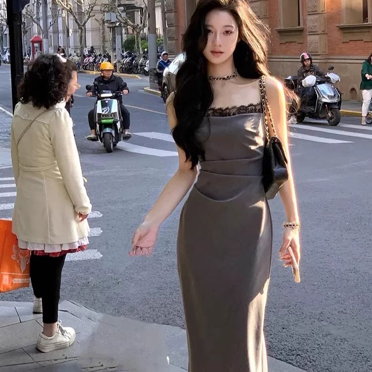 法式御姐miu風蕾絲吊帶連衣裙女2025夏季高級感收腰修身氣質長裙