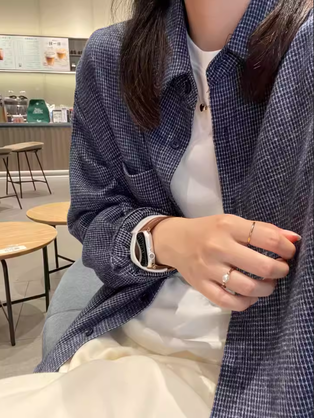 Wrinkled plaid shirt for women in spring, autumn and winter small people with versatile design and layered loose casual top jacket