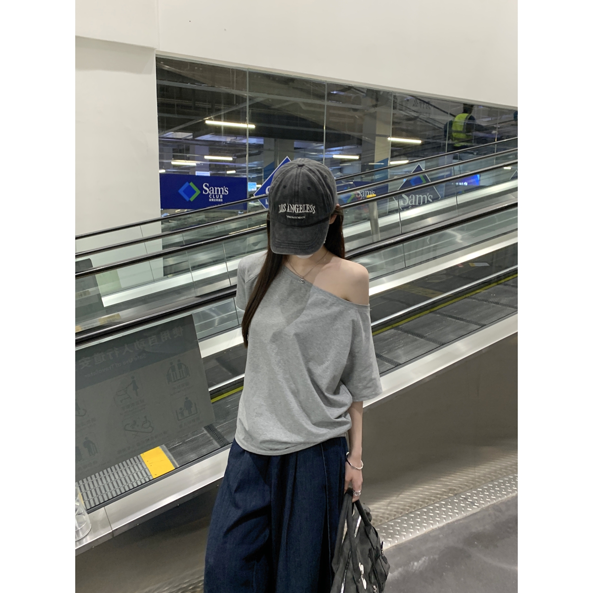 Real shot of spring and summer Korean style loose temperament one-length slanted shoulder lazy versatile short-sleeved T-shirt top for women