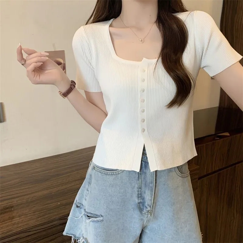 Pure and sexy girls square neck short-sleeved T-shirt for women in summer 2025 new front shoulder short Hong Kong style chic top cardigan