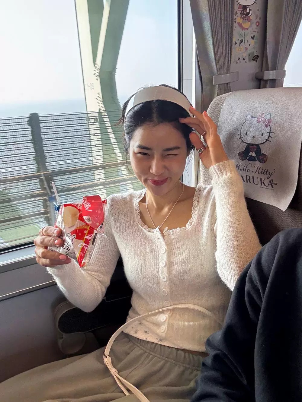 maymay同款 seeubaby韓國東大門代購 蕾絲拼接針織薄款開衫