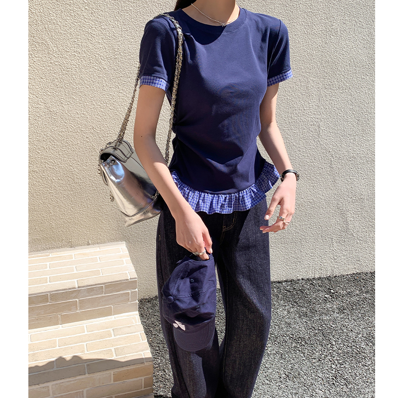 Real photo of contrasting color splicing short-sleeved T-shirt for women in summer design niche style plaid flying sleeve waist top