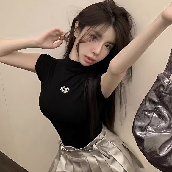 Slim American turtleneck hot girl temperament sleeveless T-shirt niche slim short top tight