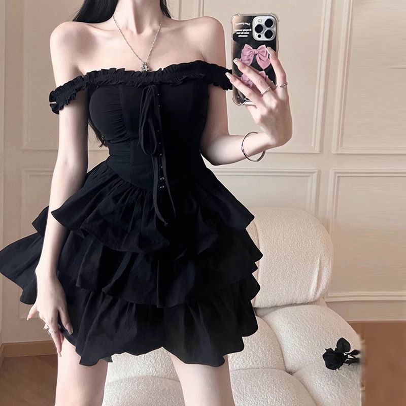 奶fufu連衣裙收腰甜酷辣妹風一字肩高級感黑色吊帶蓬蓬蛋糕裙女夏