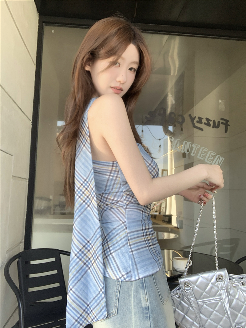 Real shot of sexy hot girl halter plaid vest sling for women in summer niche design and temperament outside wear