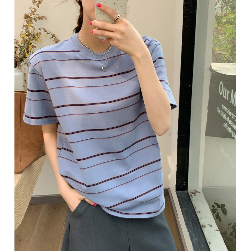 Striped short-sleeved T-shirt for women 2025 summer new milk tea series design niche loose casual top for women