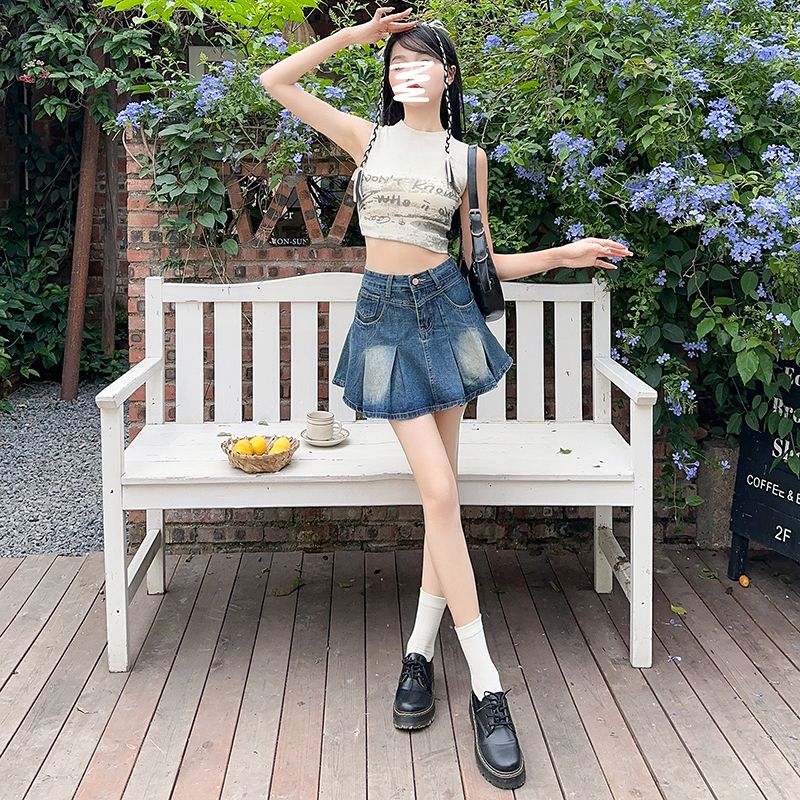 Real shot of 2025 spring and summer new high-waist anti-exposure American A-line pleated lotus leaf skirt