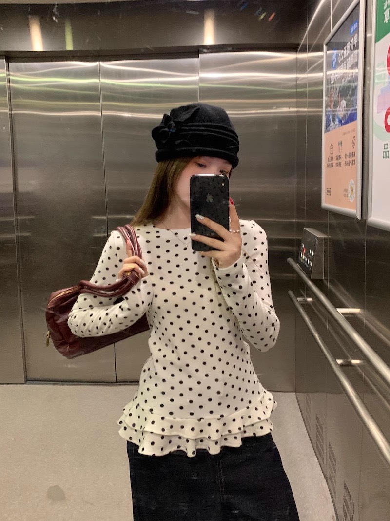 Original fabric Sweet style white polka dot long-sleeved T-shirt for women in spring ruffle bottoming shirt to make them look slim and top