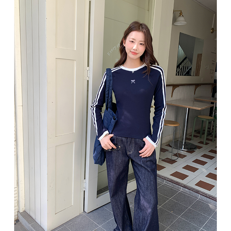 Real photo of bow embroidered inner wear for women's spring hot girl short slim body top shoulder long sleeve T-shirt