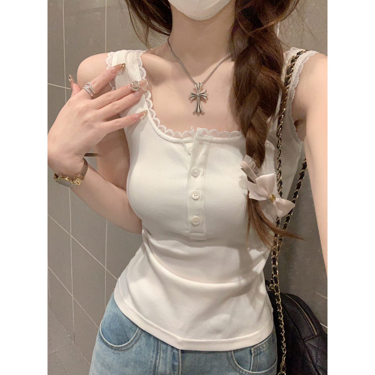 Real shot of spring and summer Korean style square collar pure lace button design with I-shaped vest T-shirt top
