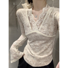 Real shot of spring Korean version of pure lace sexy V-neck flared sleeves long-sleeved T-shirt top