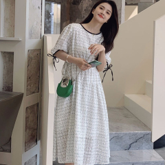 2025年夏季法式復古碎花連衣裙女高級感極繁風港味復古chic裙子