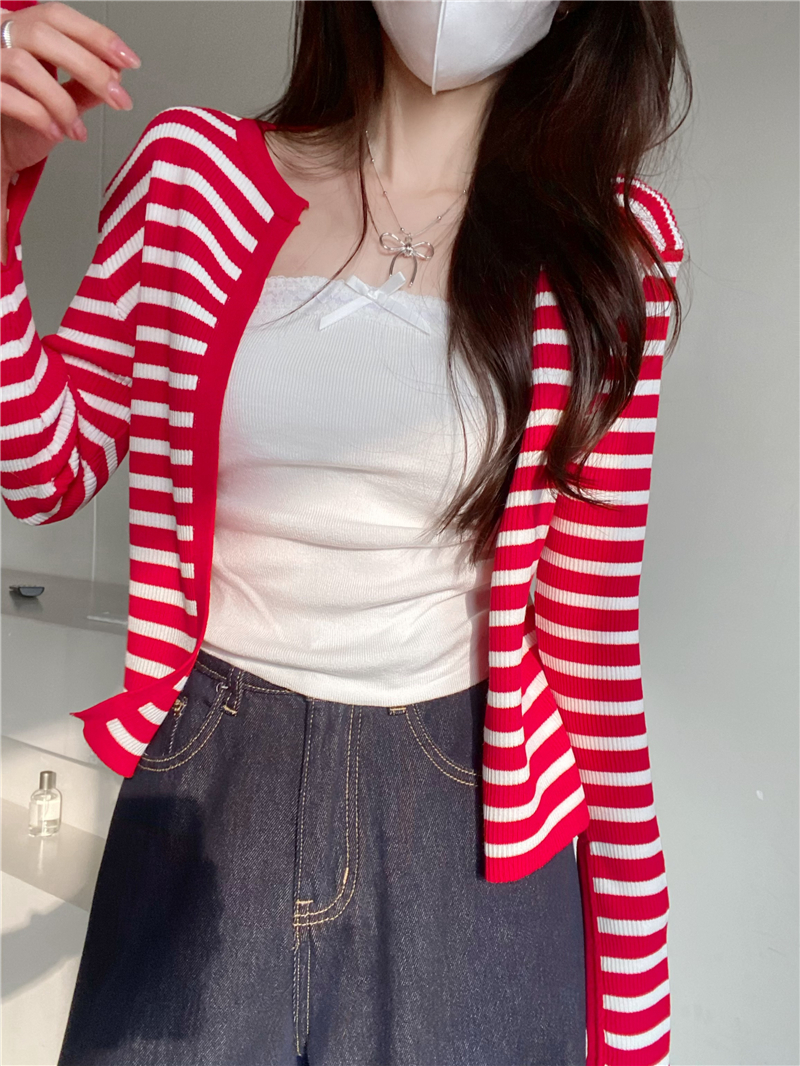 Real-shot sweater for women in spring retro round neck contrasting striped versatile cardigan jacket