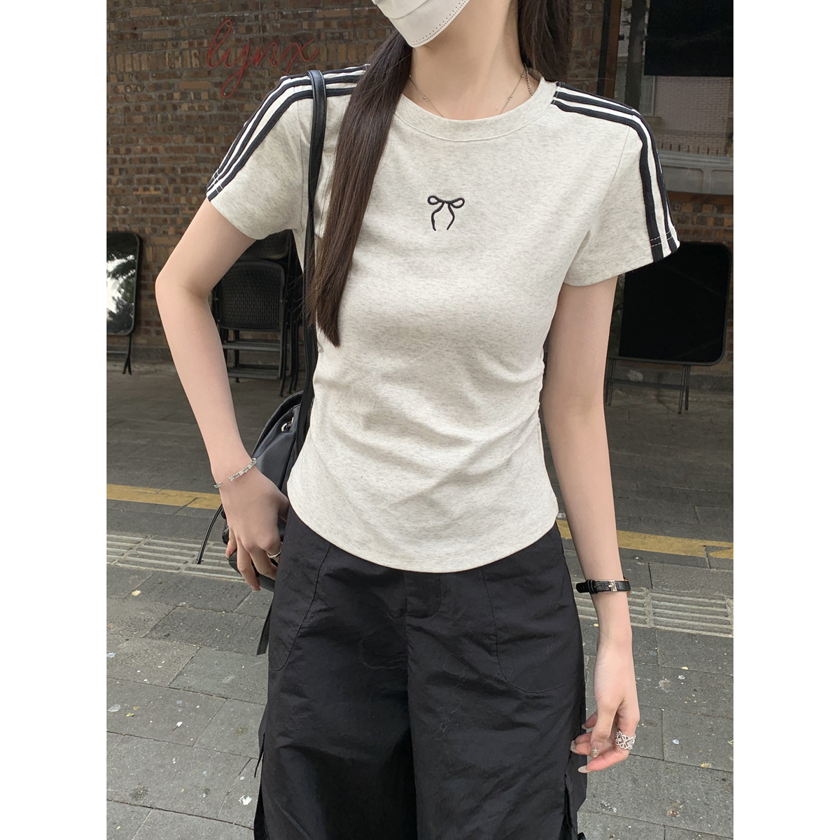 Real shot of spring and summer Korean version round neck contrast color front shoulder bar bow design pure cotton short-sleeved T-shirt top