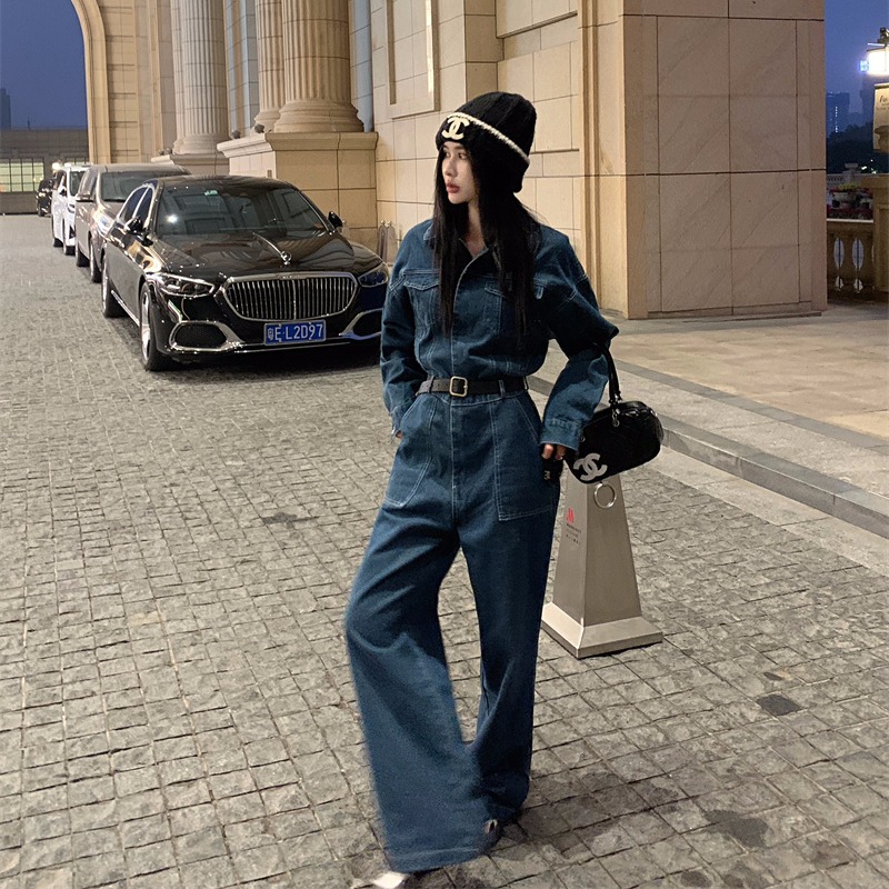 Real shot of American retro denim jumpsuits new fashionable temperament design casual work jumpsuits
