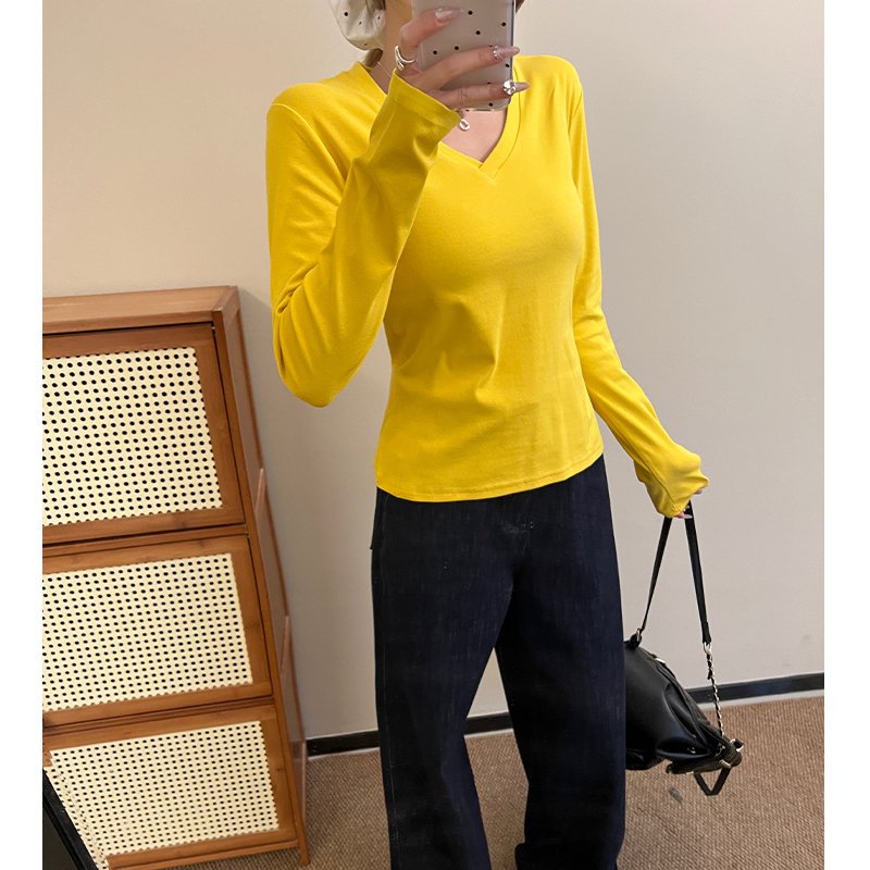 Real shot of Korean temperament V-neck front shoulder long sleeve T-shirt for women in spring slim base shirt top European shirt