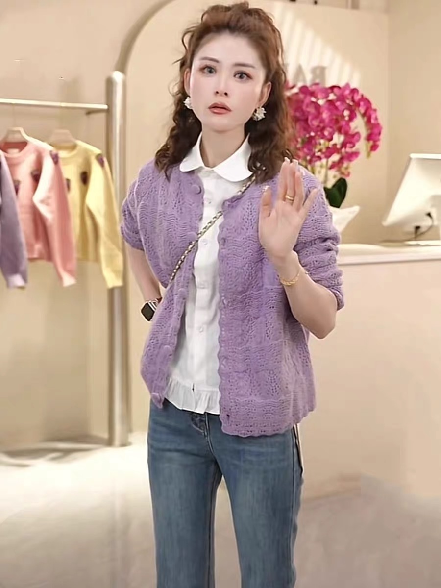 2025年早春新款鏤空花邊簡約純色糖果色開衫毛衣女