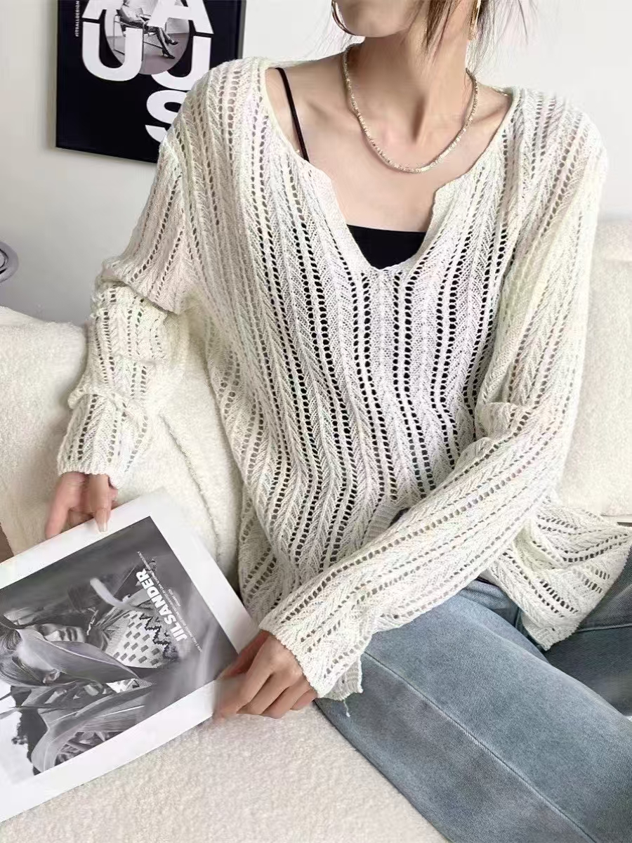 2025 irregular slit sweater for women versatile design niche V-neck hollow thin sunscreen top