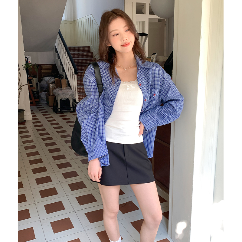 Real shot of long-sleeved shirt jacket for women in early spring 2025 new lazy style loose slim shirt top for women
