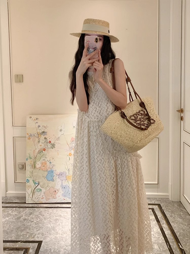 2025 new loose heavy industry lace spliced ​​sleeveless dress for women in summer design niche casual long skirt