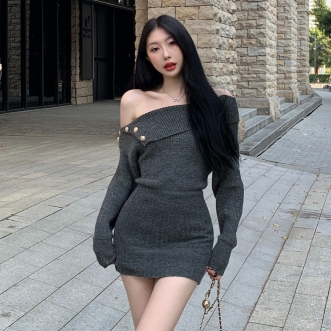 純欲風斜肩長袖針織連衣裙女秋冬季修身短裙顯身材收腰包臀裙子