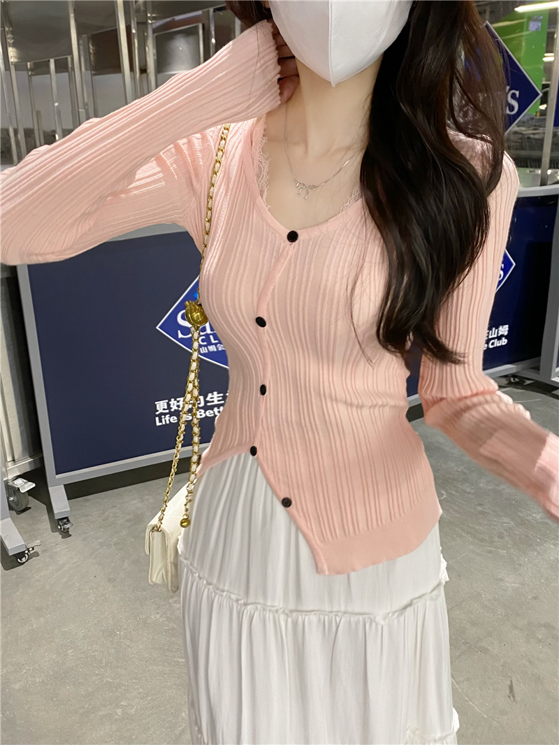 Real shot of spring chic lace spliced ​​V-neck asymmetrical knit top for women