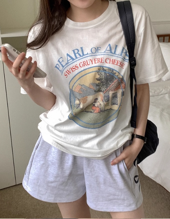 Korean style loose little girl short-sleeved T-shirt for women in summer fashionable printed T-shirt versatile top clothes