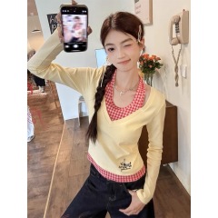 Original workmanship red plaid contrasting color fake two-piece long-sleeved T-shirt for women 2025 unique base top