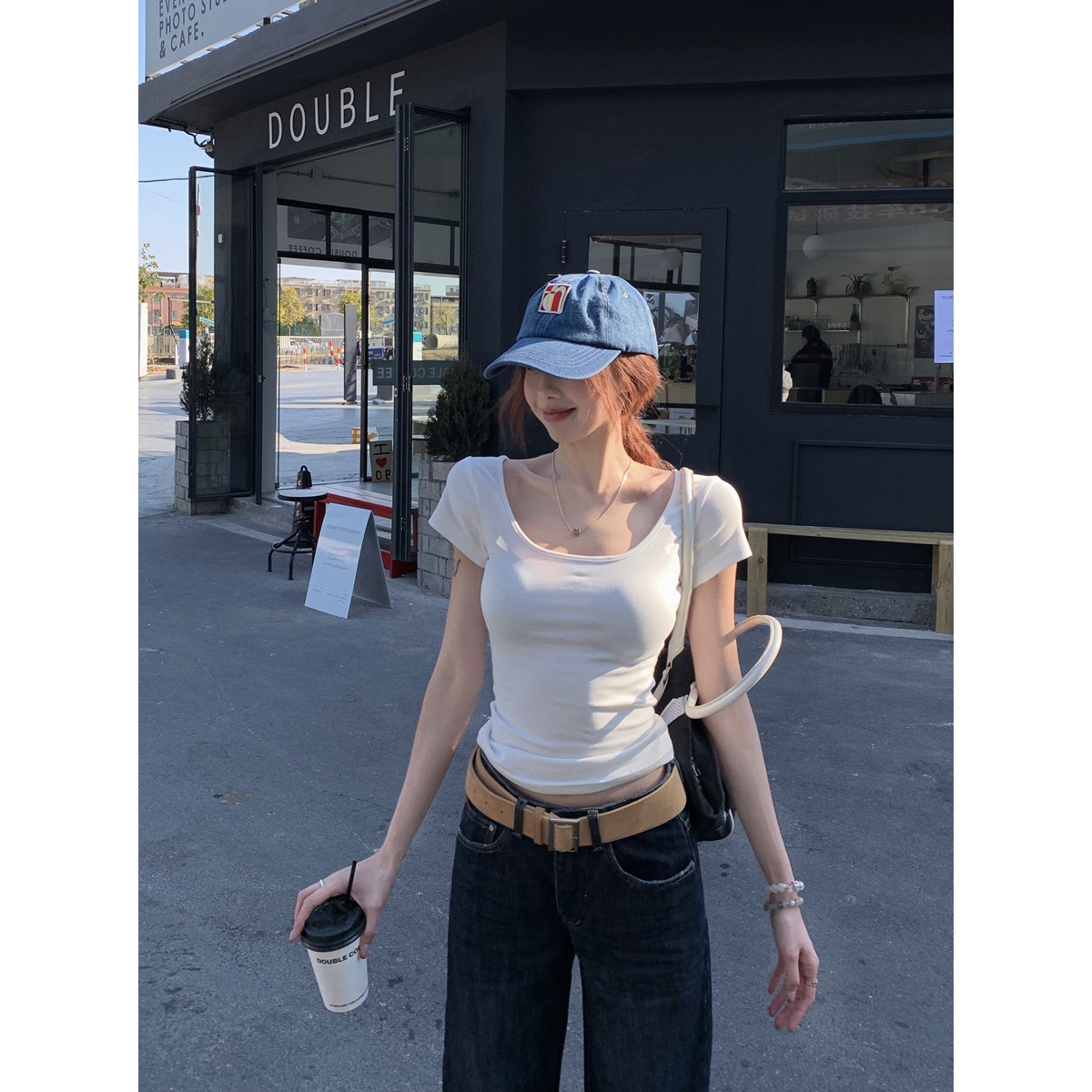 Real shot of spring and summer Korean style slim square neckline simple and versatile short-sleeved T-shirt top for women