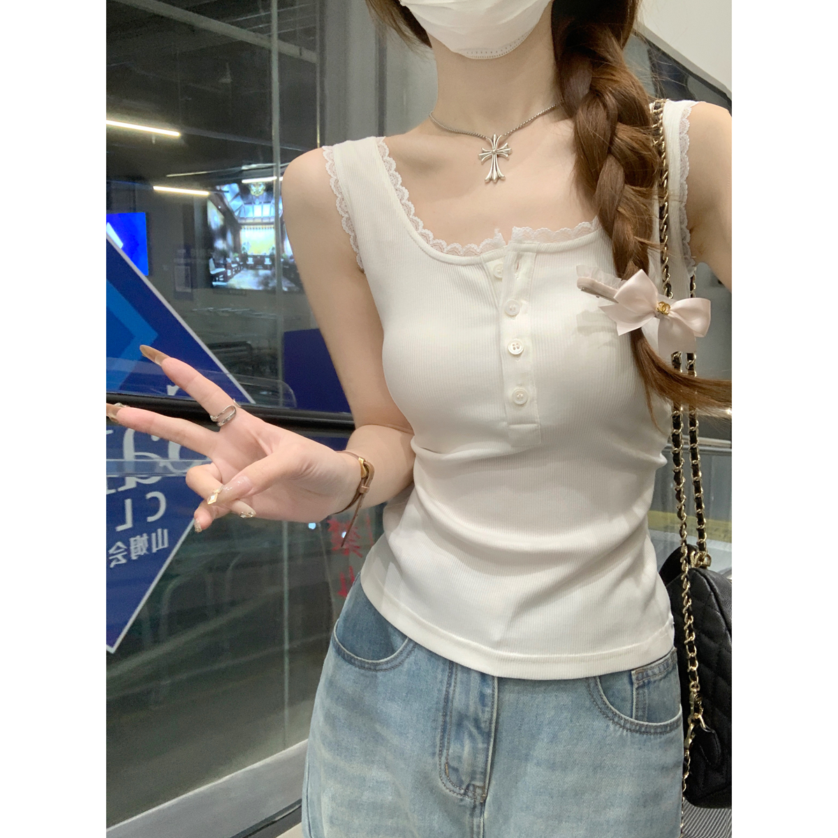 Real shot of spring and summer Korean style square collar pure lace button slimming inner I-shaped vest T-shirt top