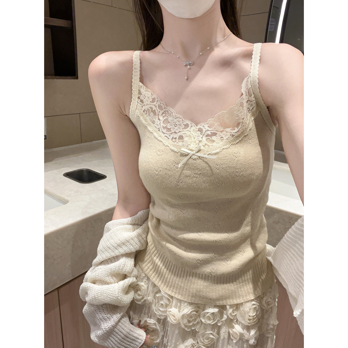 Real shot of spring and summer Korean version pure lace love jacquard 6 wool slim sweater suspender vest top