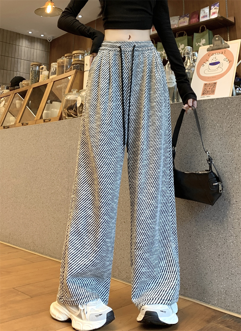-Real shot of the new spring twill bright silk lazy drooping versatile casual sports pants