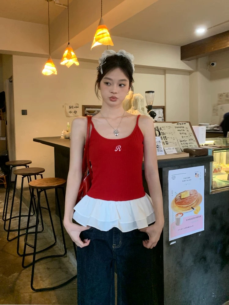 宋正恩紅色針織花邊吊帶背心女春季內搭可外穿繡花芭蕾風獨特上衣